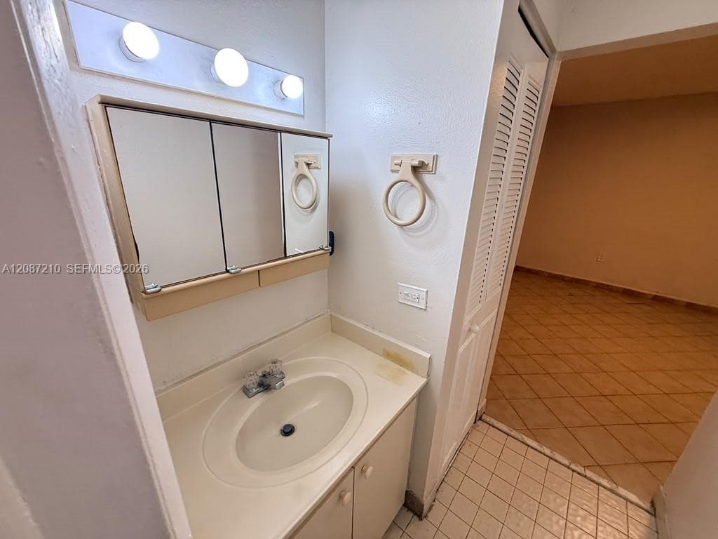 SUNSET VILLAS CONDO · #108-1 in Miami - Photo 5