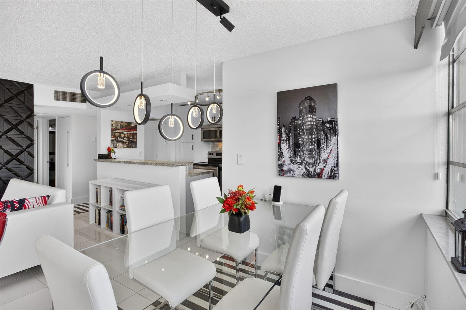 11-web-or-mls-Dining 2_1