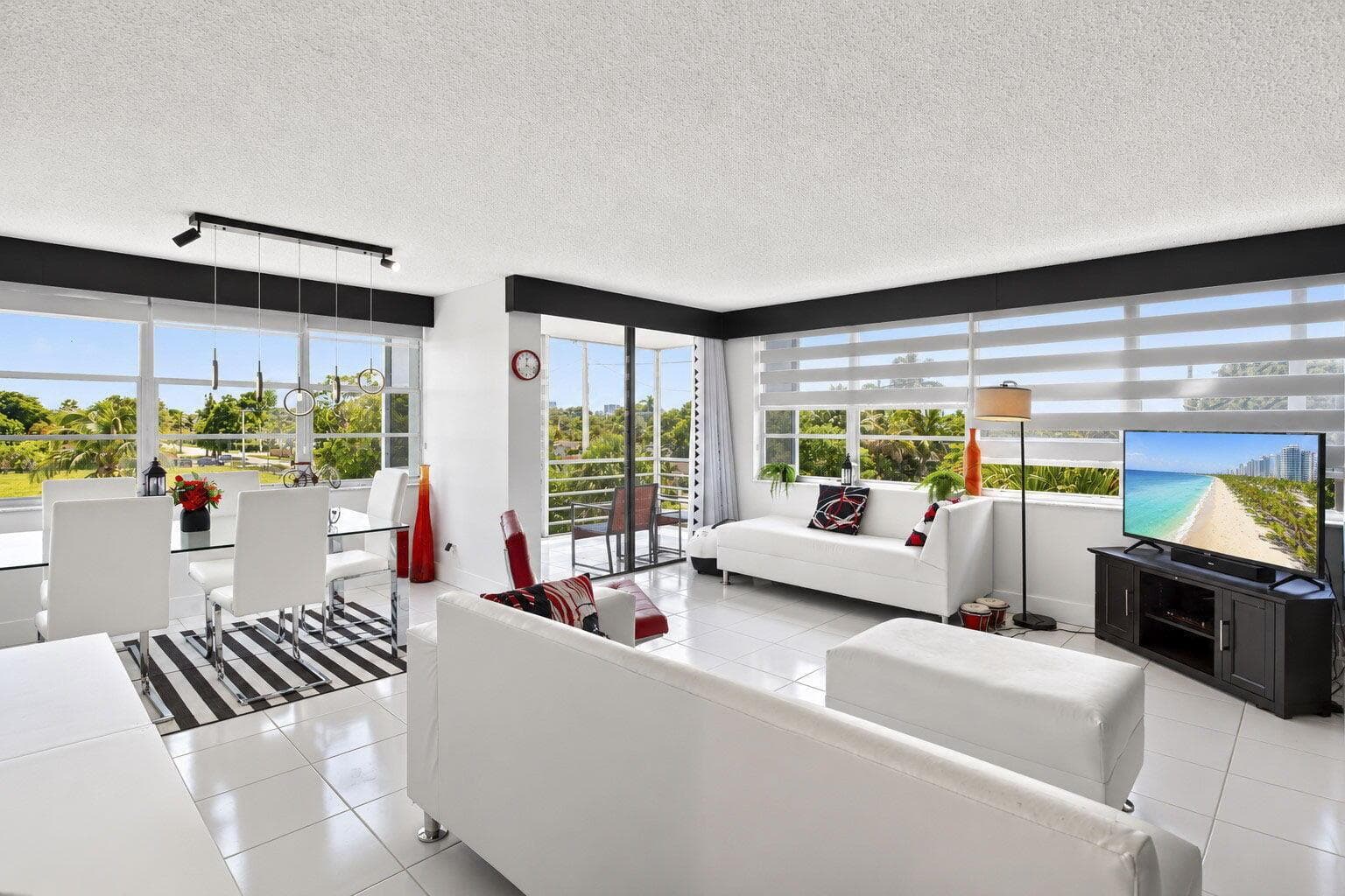 7-web-or-mls-Dining-Living_2