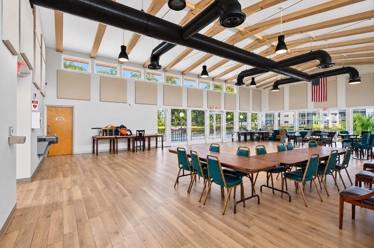 42-web-or-mls-Community Center