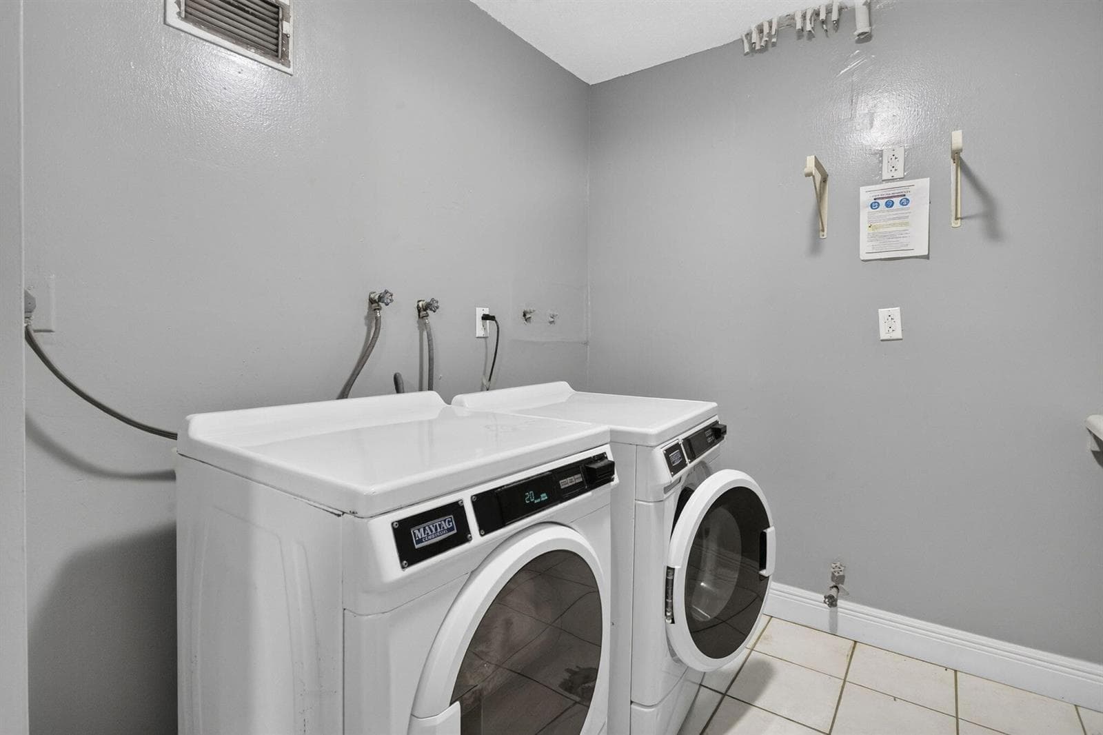 36-web-or-mls-Laundry room_1