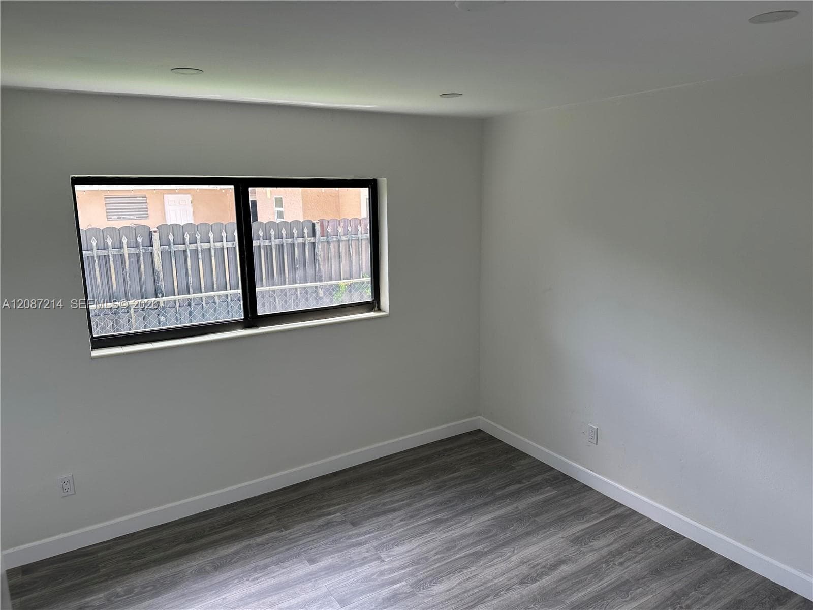 2025 NW 191st St photo 27