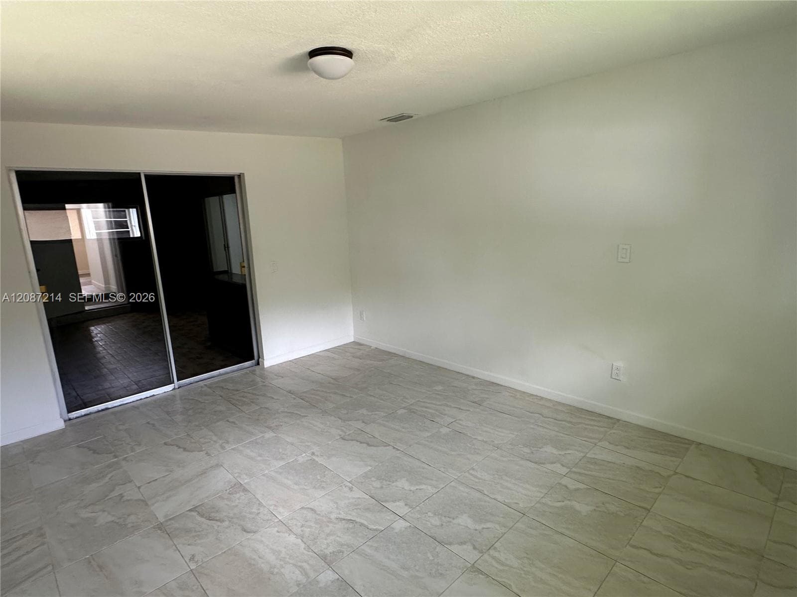 2025 NW 191st St photo 15