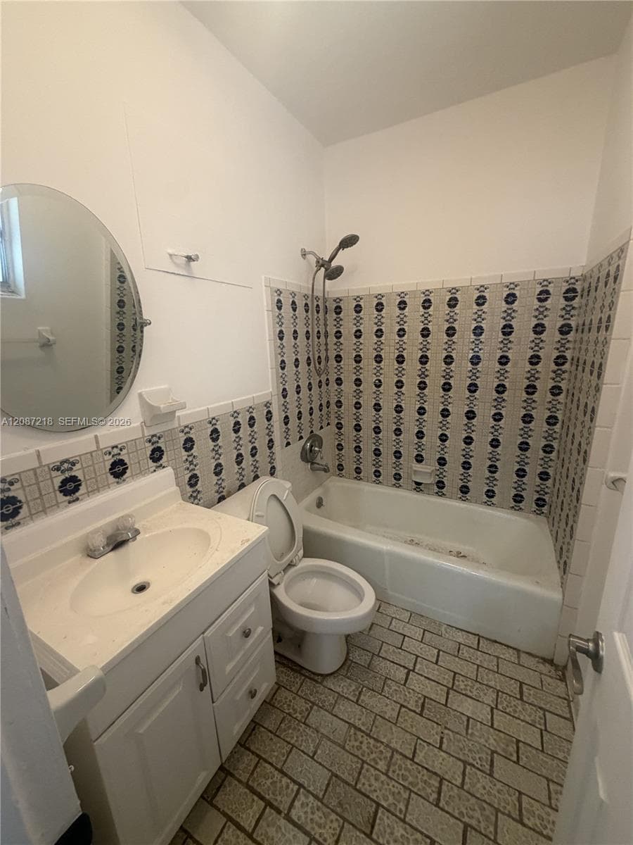 9610 SW 58th St #9610 photo 8