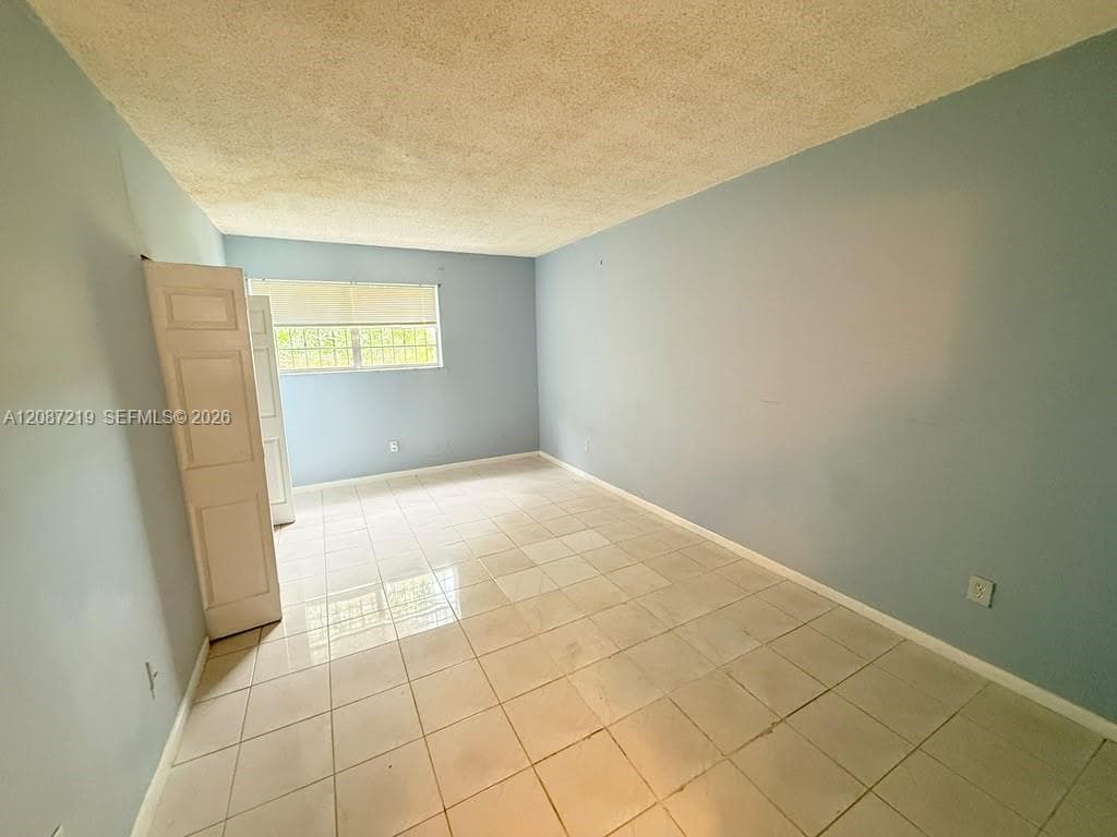 WESTLAND PLAZA CONDO · #309 in Hialeah - Photo 4