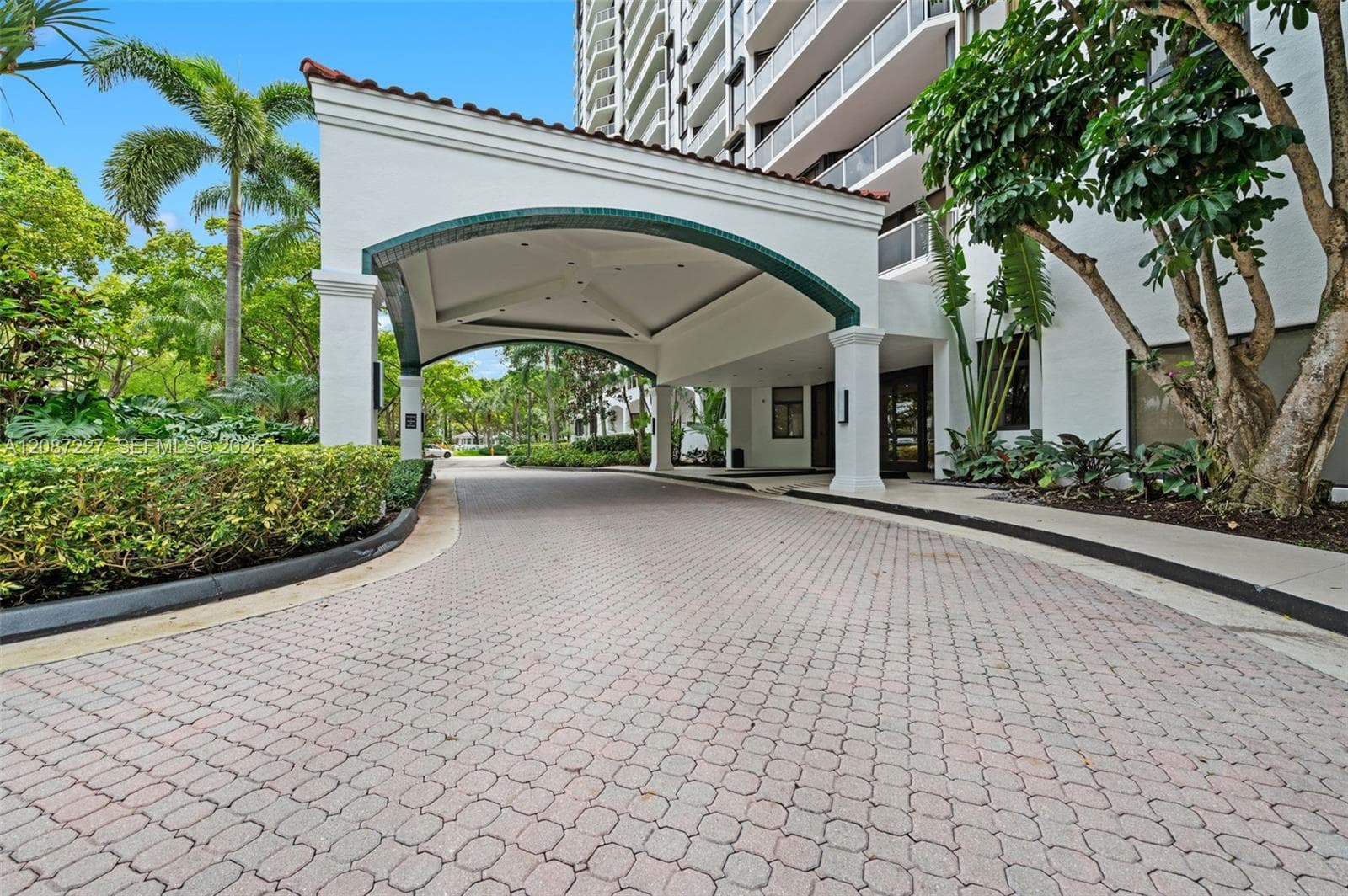 HARBORSIDE · #1807 in Aventura - Photo 26