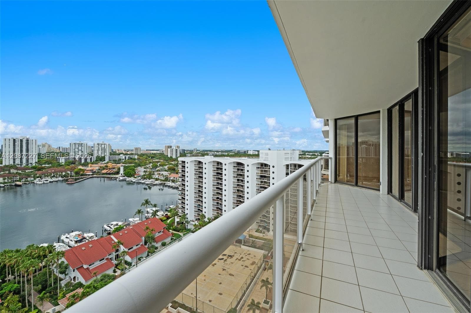 HARBORSIDE · #1807 in Aventura - Photo 24
