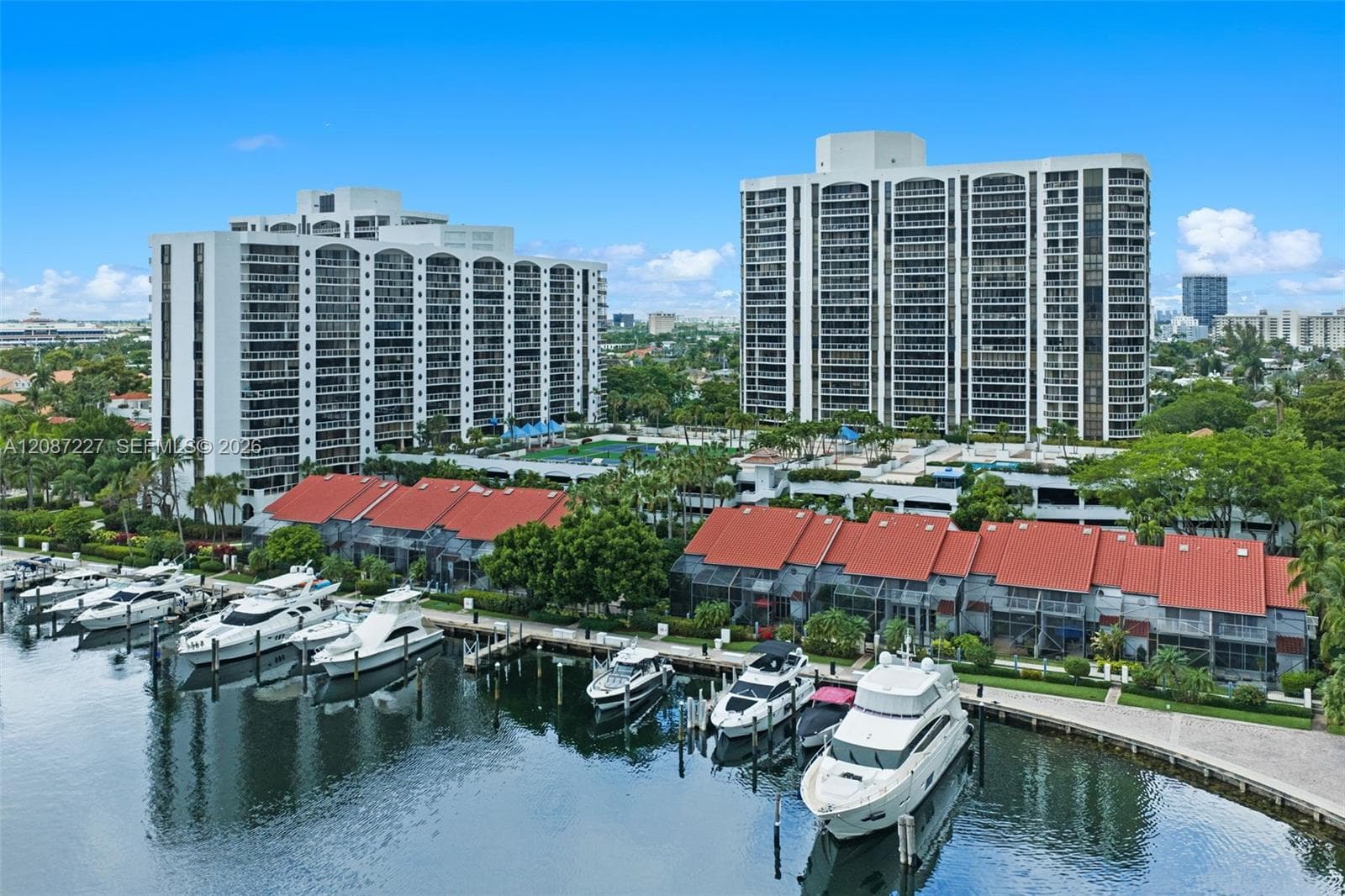 HARBORSIDE · #1807 in Aventura - Photo 35