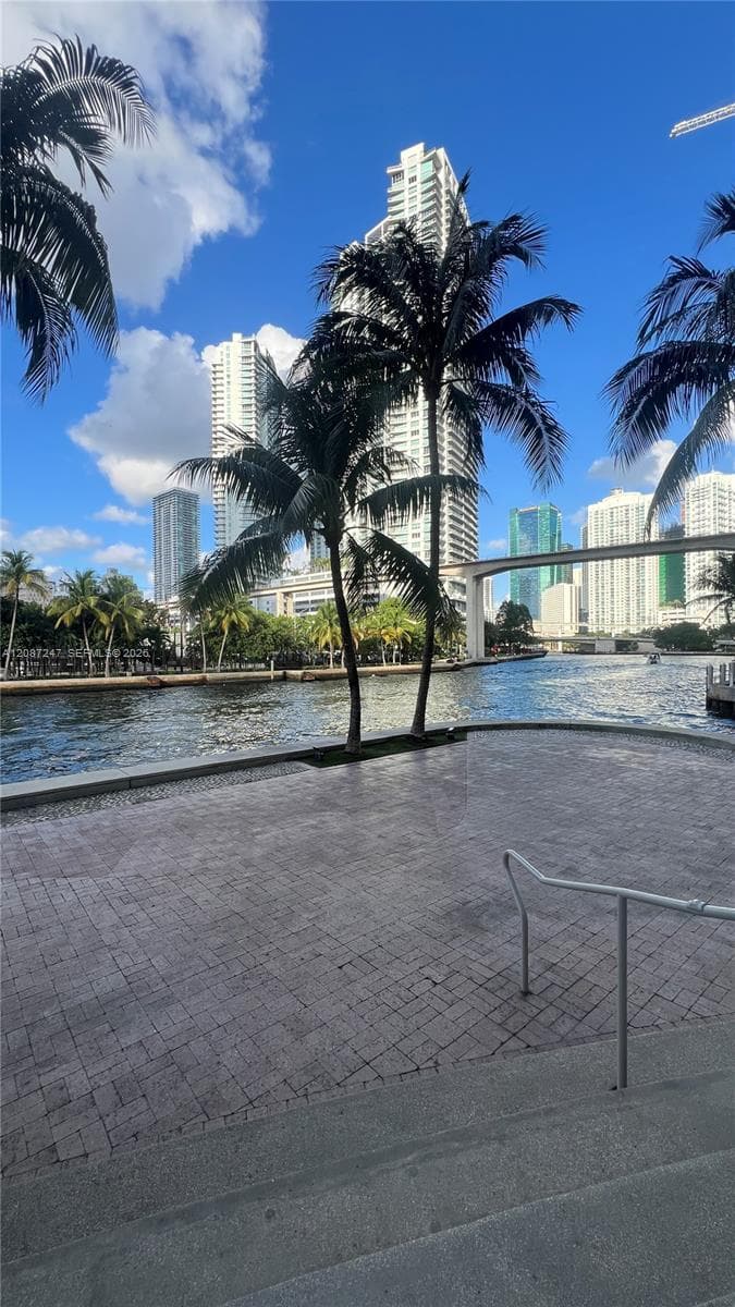 Latitude on the River · #2202 in Miami - Photo 28