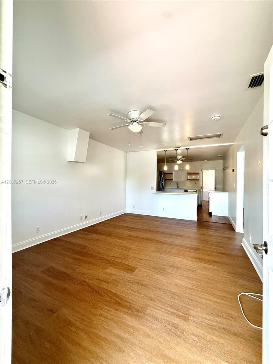 2403 Scott St #A photo 5