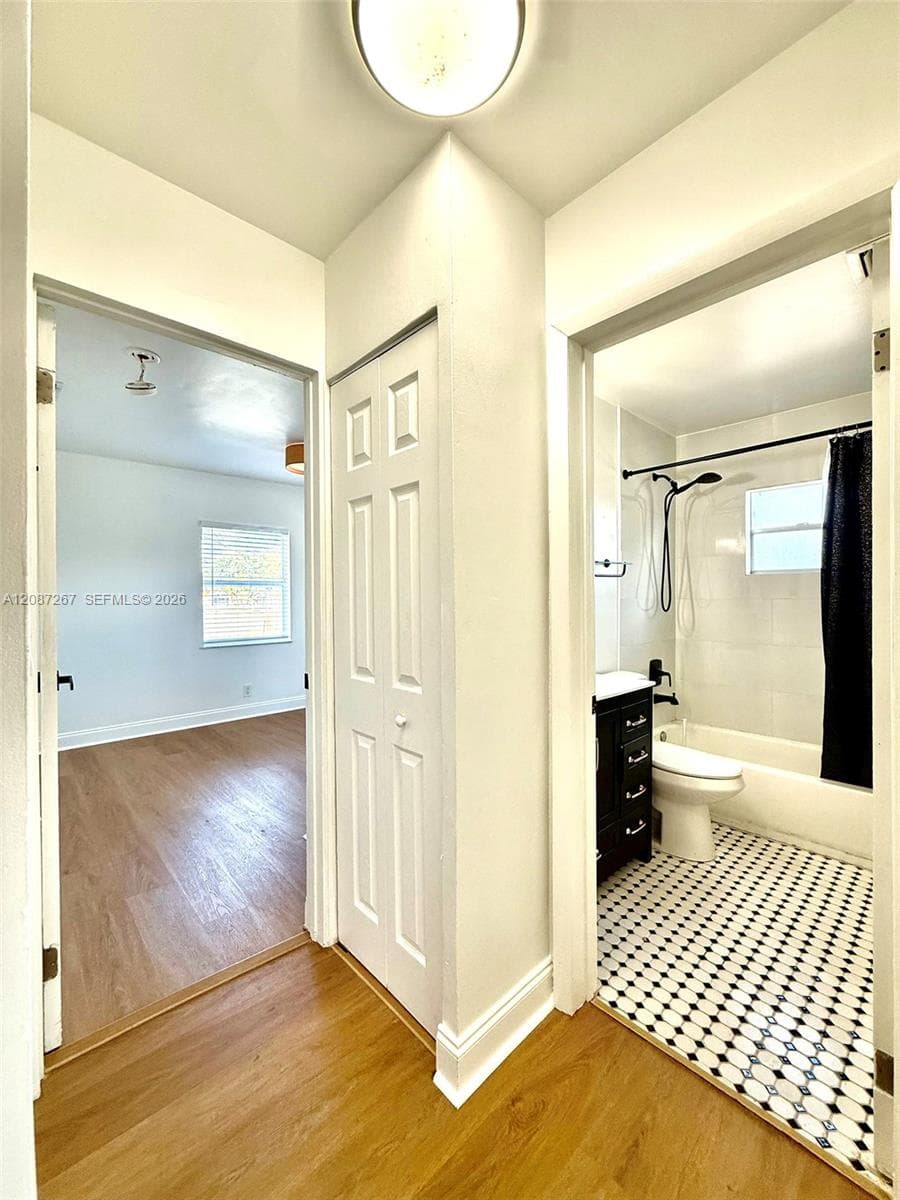 2403 Scott St #A photo 21
