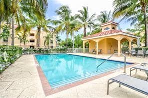 SHERIDAN BEACH CLUB CONDO · #201 in Dania Beach - Photo 17