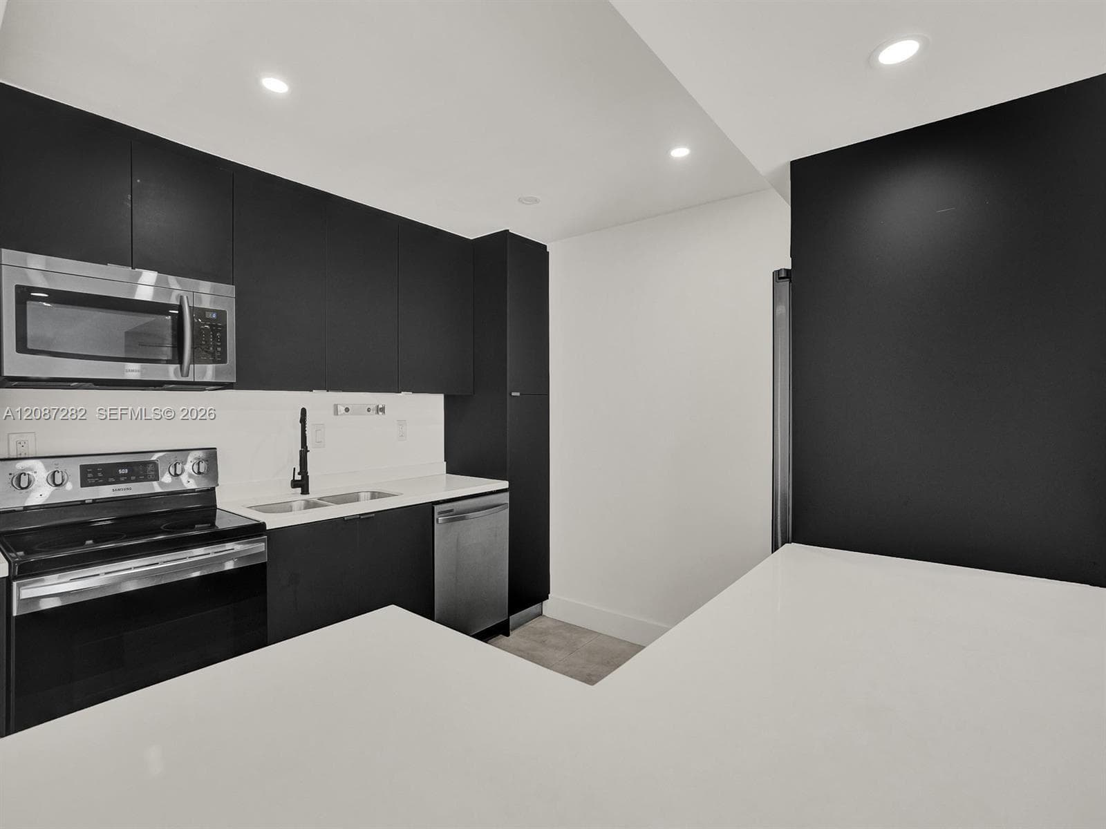 Cypress Village Condomini · #N4 in Miami Lakes - Photo 12