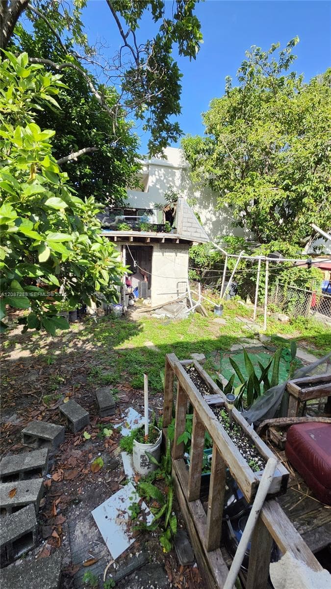 2834 NW 11th Ave photo 14