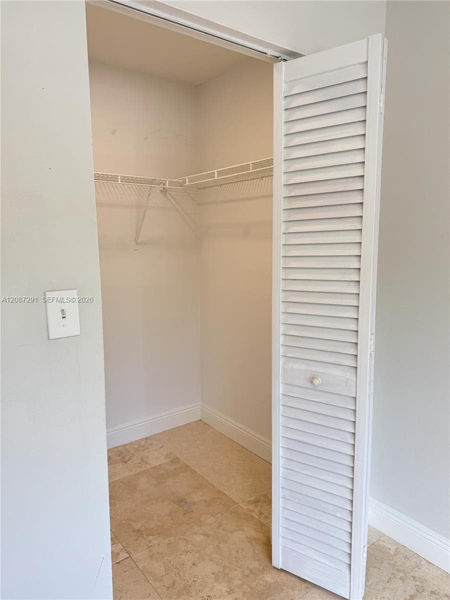 Walk In Closet