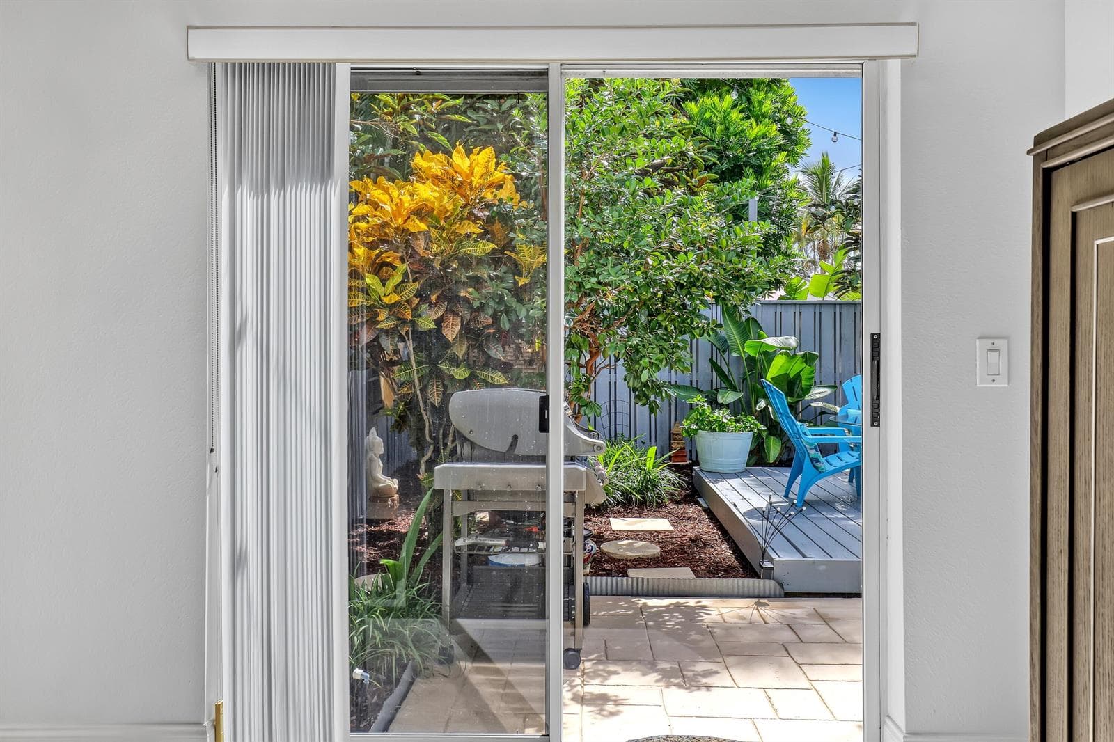 Access to Back Yard Deck