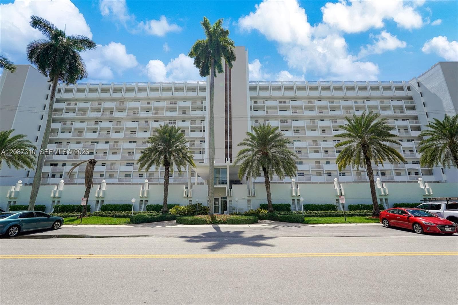 The Ritz-Carlton Residences Fort Lauderdale Bayshore Drive · #1009 in Fort Lauderdale - Photo 57