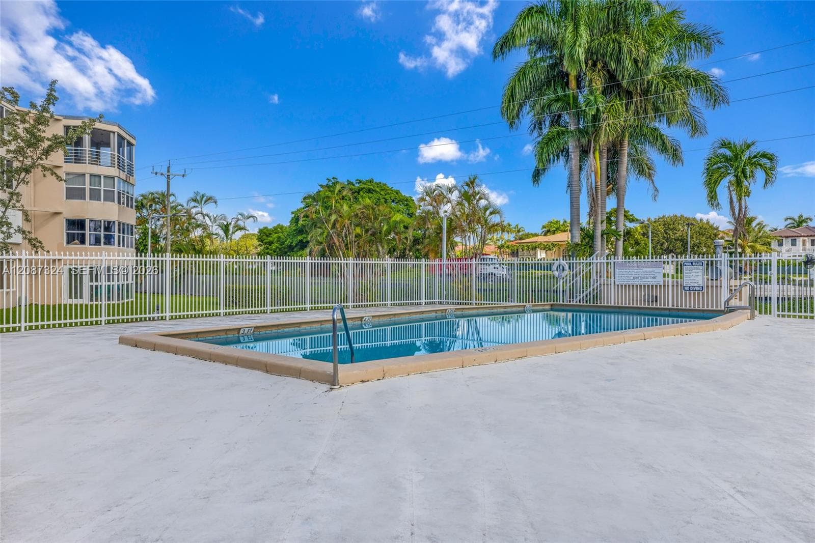 Rolling Green Condo · #D107 in Miami - Photo 2