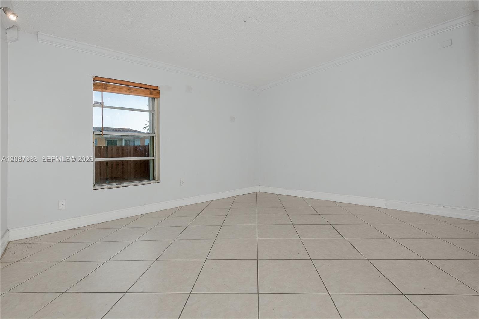 LOS SUENOS CONDO · #F126 in Hialeah - Photo 17