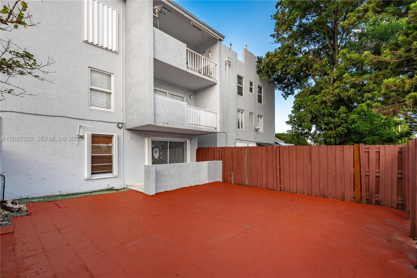 LOS SUENOS CONDO · #F126 in Hialeah - Photo 1