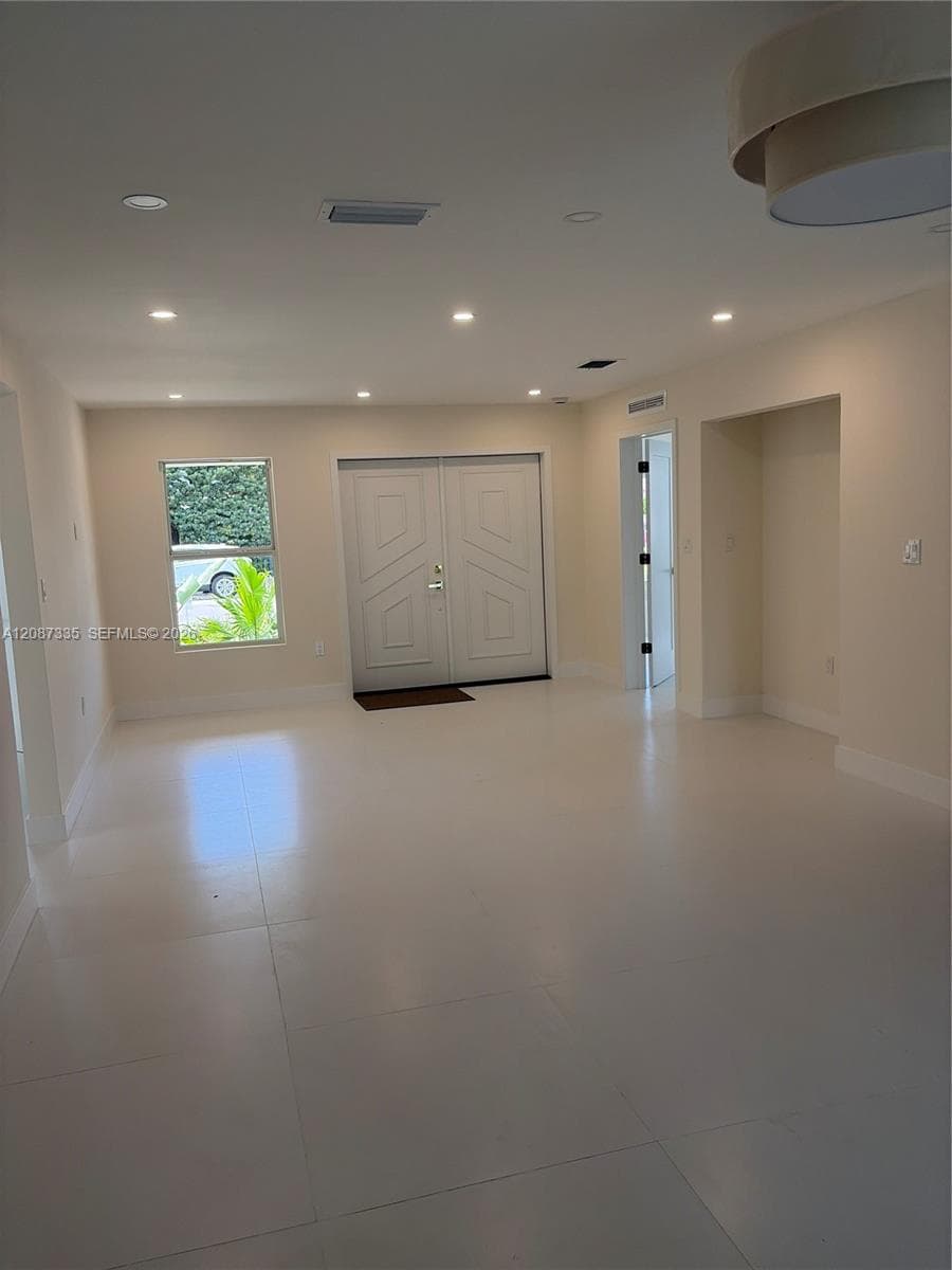 2315 NW 3rd St photo 15