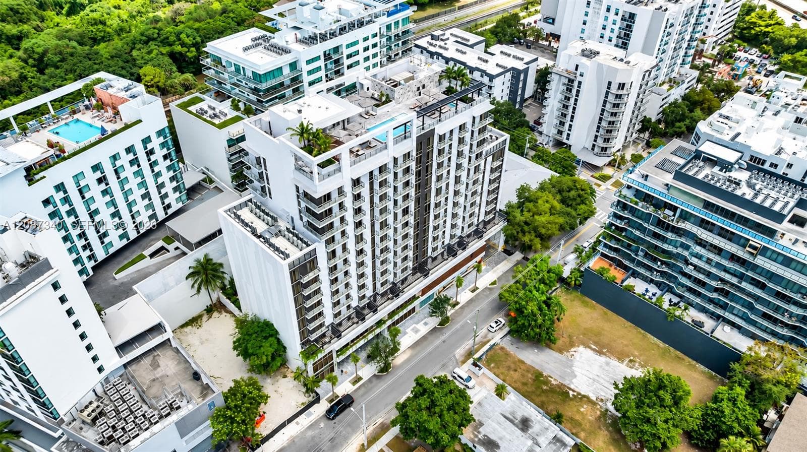 DOMUS FLATS · #605 in Miami - Photo 12