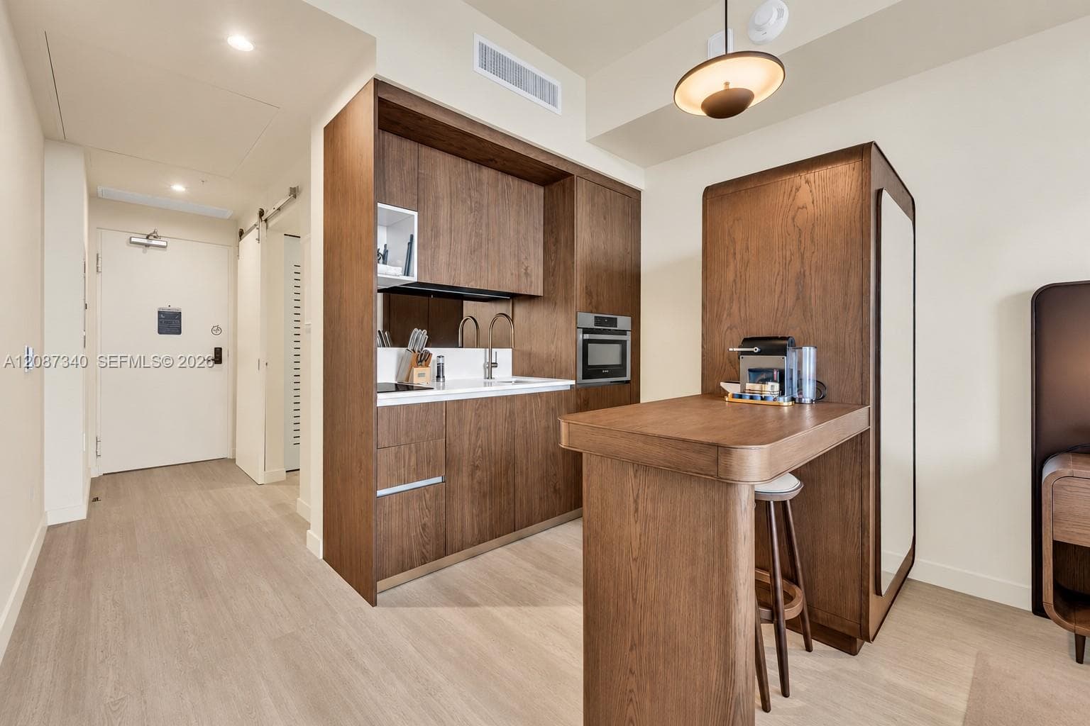 DOMUS FLATS · #605 in Miami - Photo 4