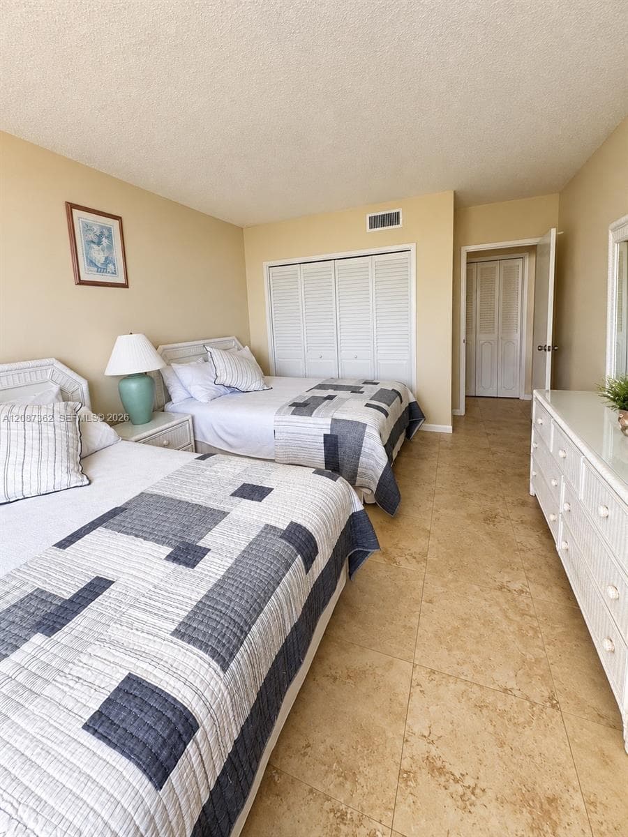 SEA AIR TOWERS CONDO · #1606 in Hollywood - Photo 12