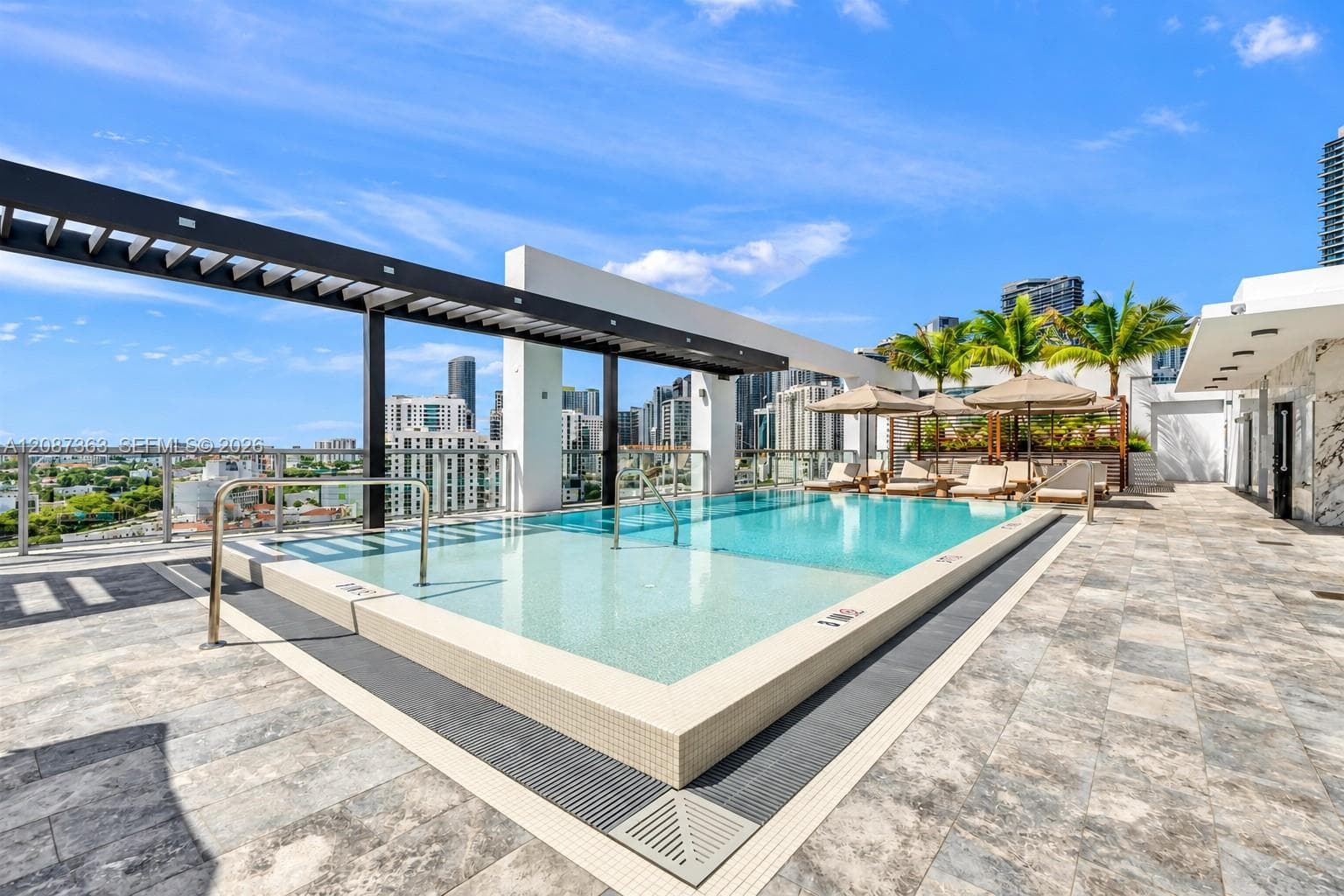 DOMUS FLATS · #613 in Miami - Photo 10