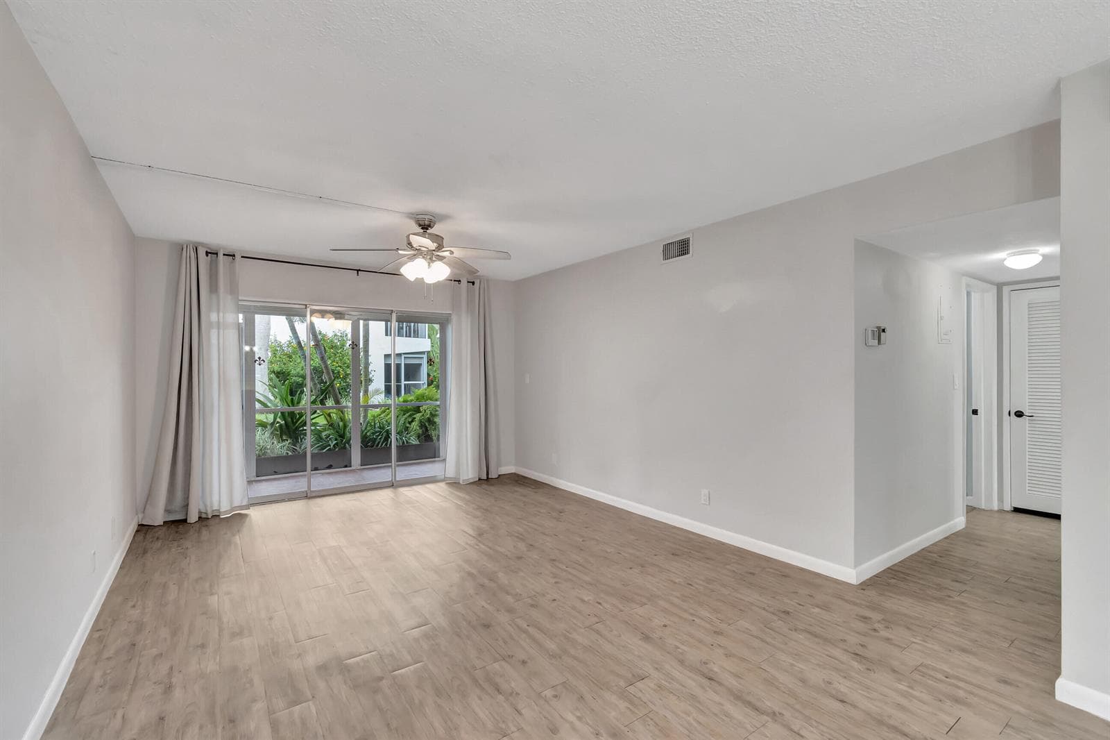 living rm