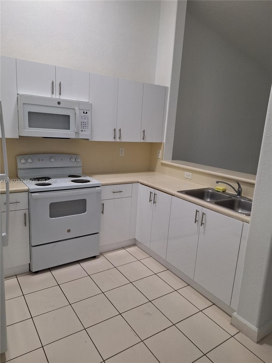 SHOMA CONDO AT KEYSCOVE C · #204 in Homestead - Photo 4