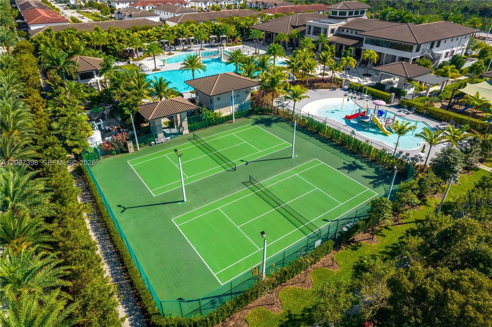 ST MAARTEN · #204 in Doral - Photo 18