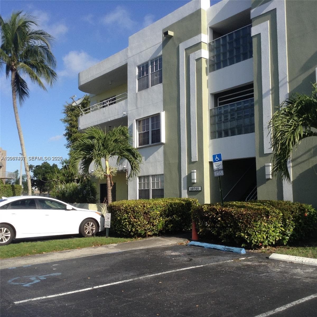 PALM COVE CONDO · #201 in Miami - Photo 2