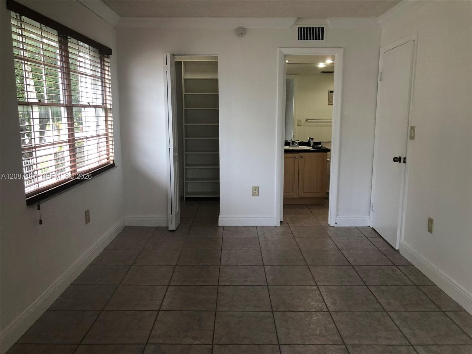 PALM COVE CONDO · #201 in Miami - Photo 10