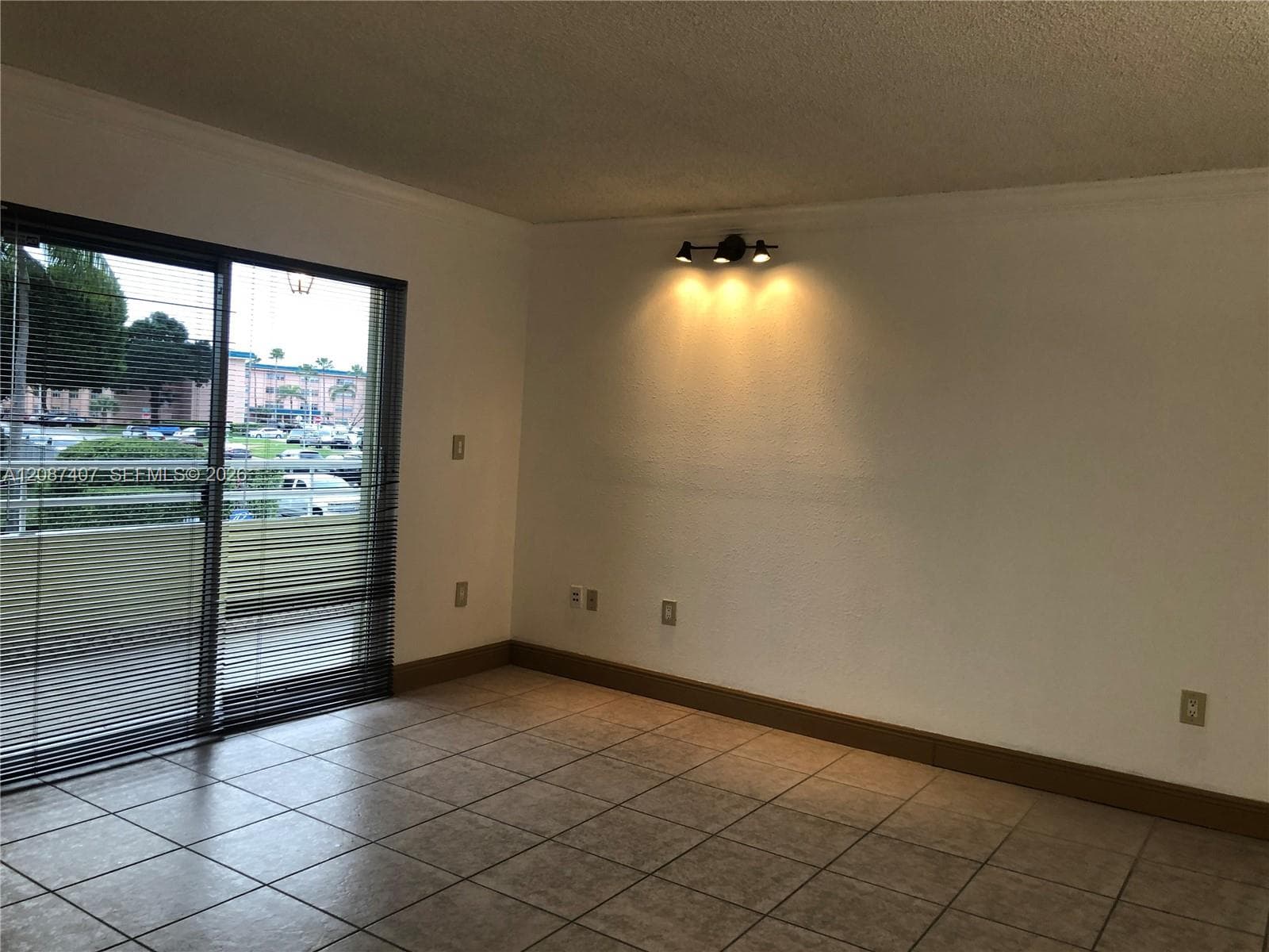 PALM COVE CONDO · #201 in Miami - Photo 4