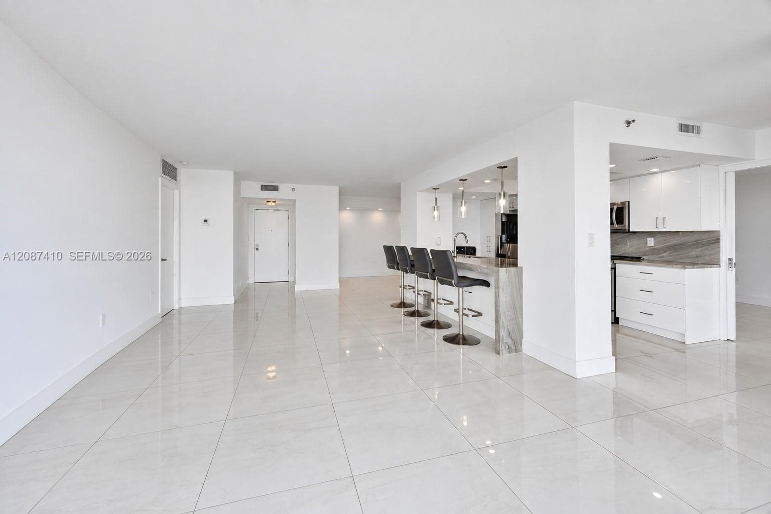 TOWERS OF QUAYSIDE CONDO · #1206 in Miami - Photo 12