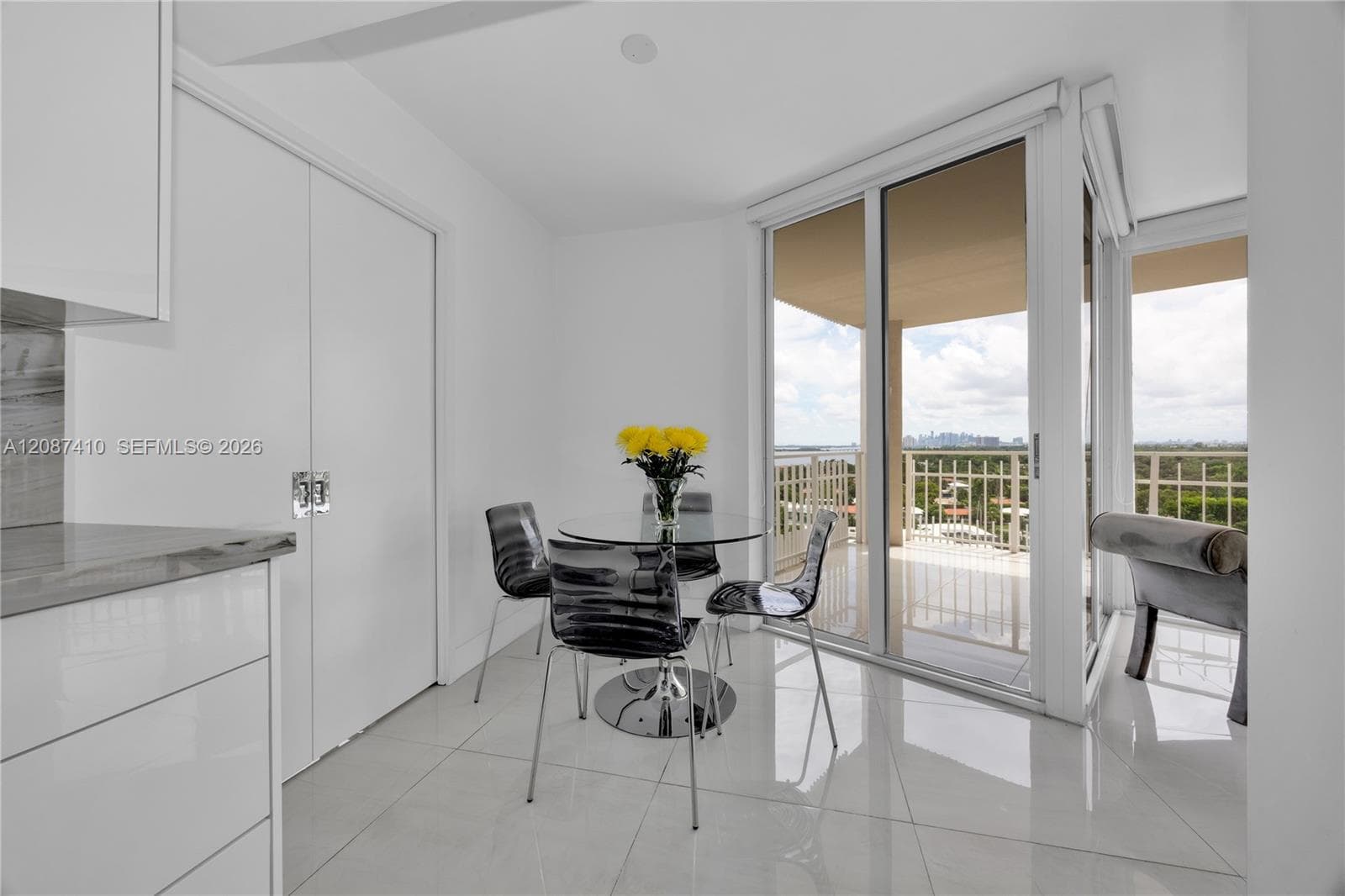 TOWERS OF QUAYSIDE CONDO · #1206 in Miami - Photo 22
