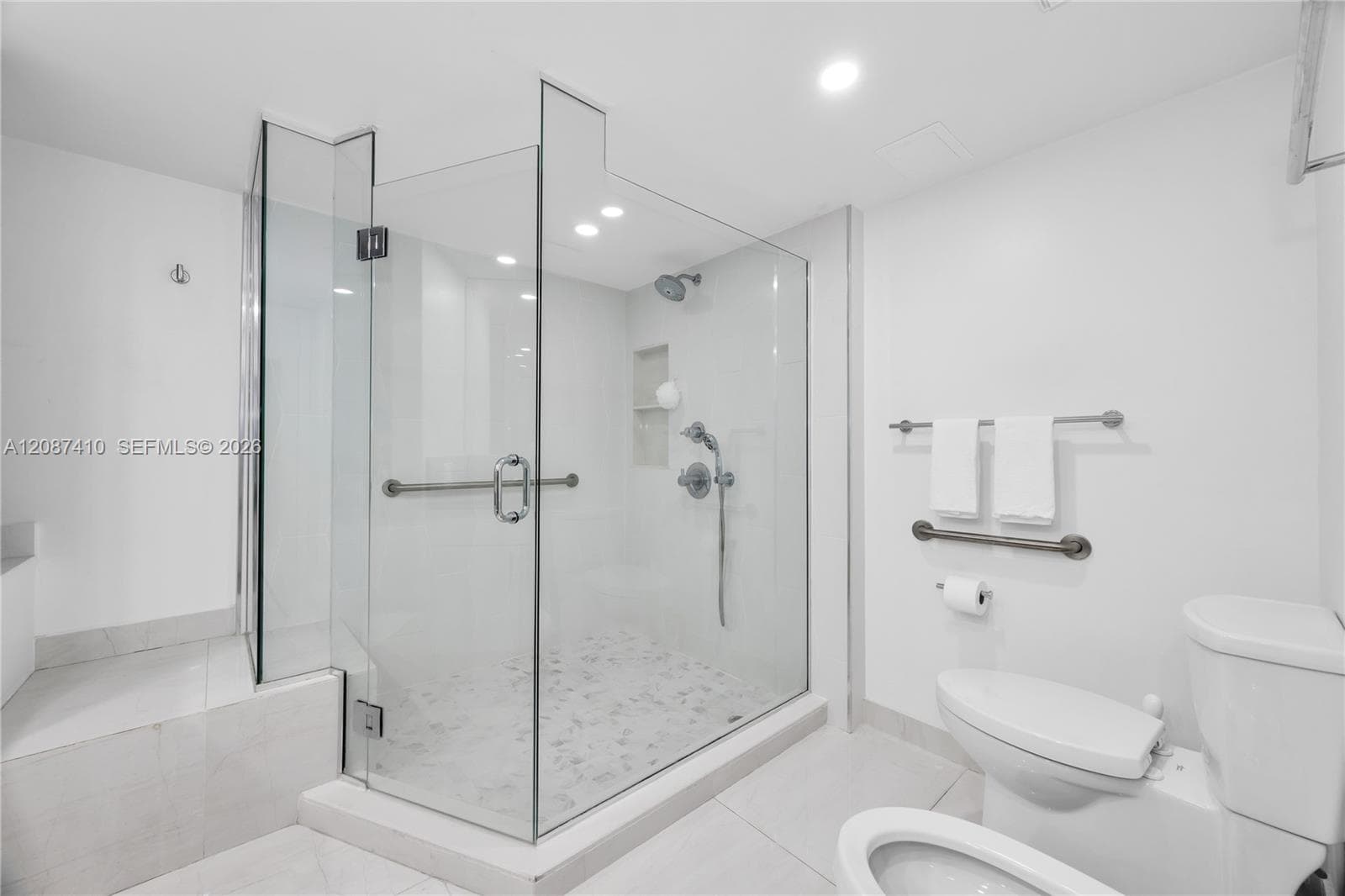 TOWERS OF QUAYSIDE CONDO · #1206 in Miami - Photo 30