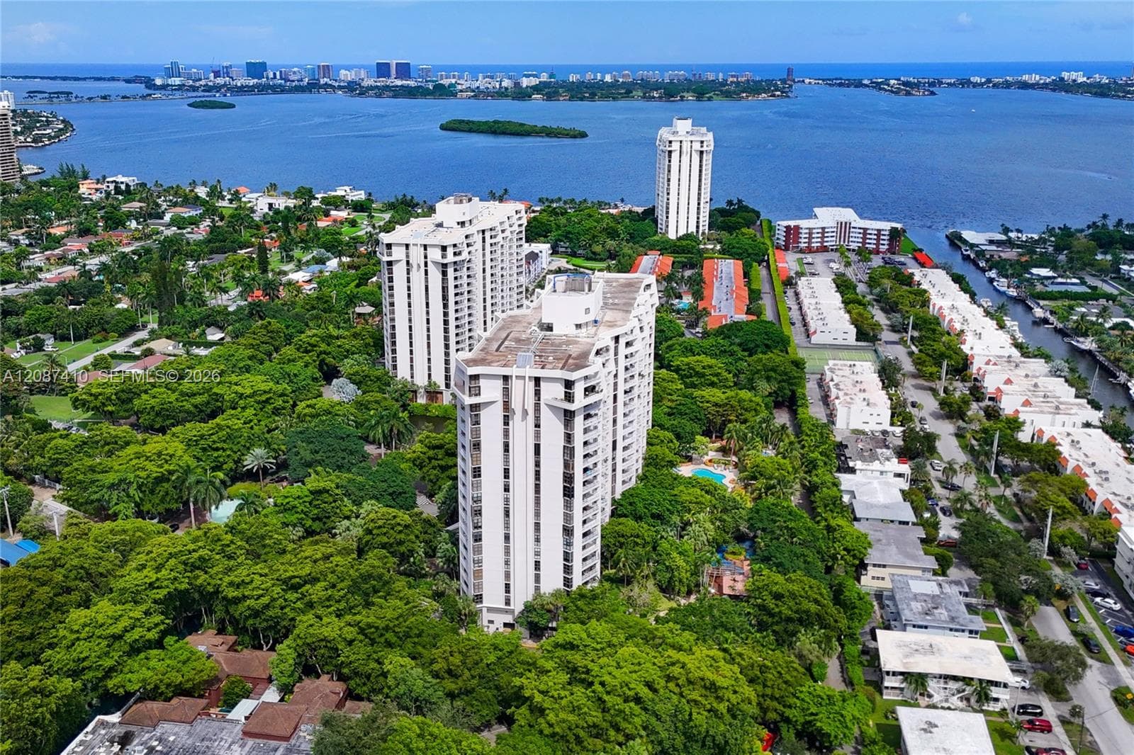 TOWERS OF QUAYSIDE CONDO · #1206 in Miami - Photo 59