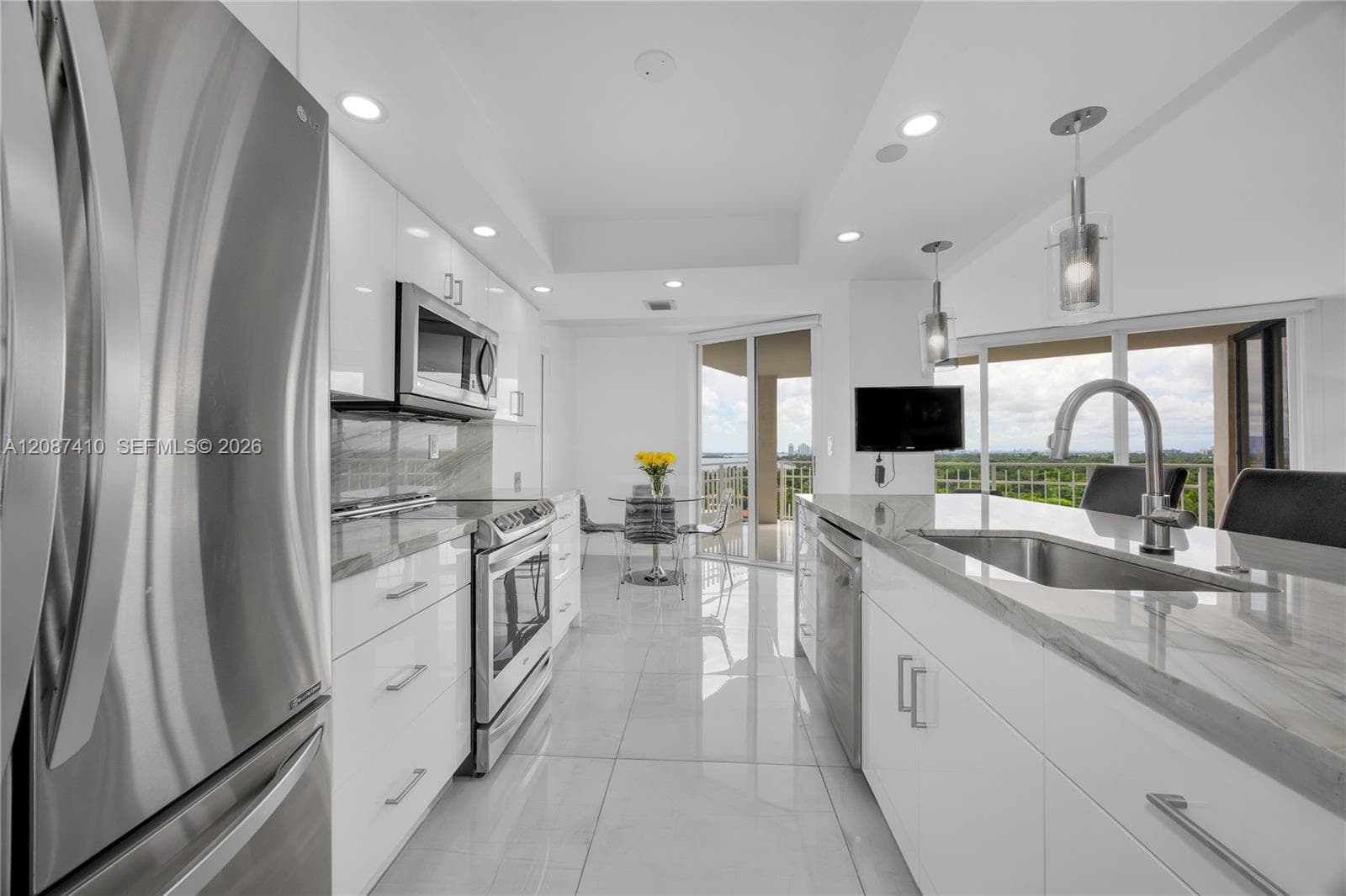 TOWERS OF QUAYSIDE CONDO · #1206 in Miami - Photo 15