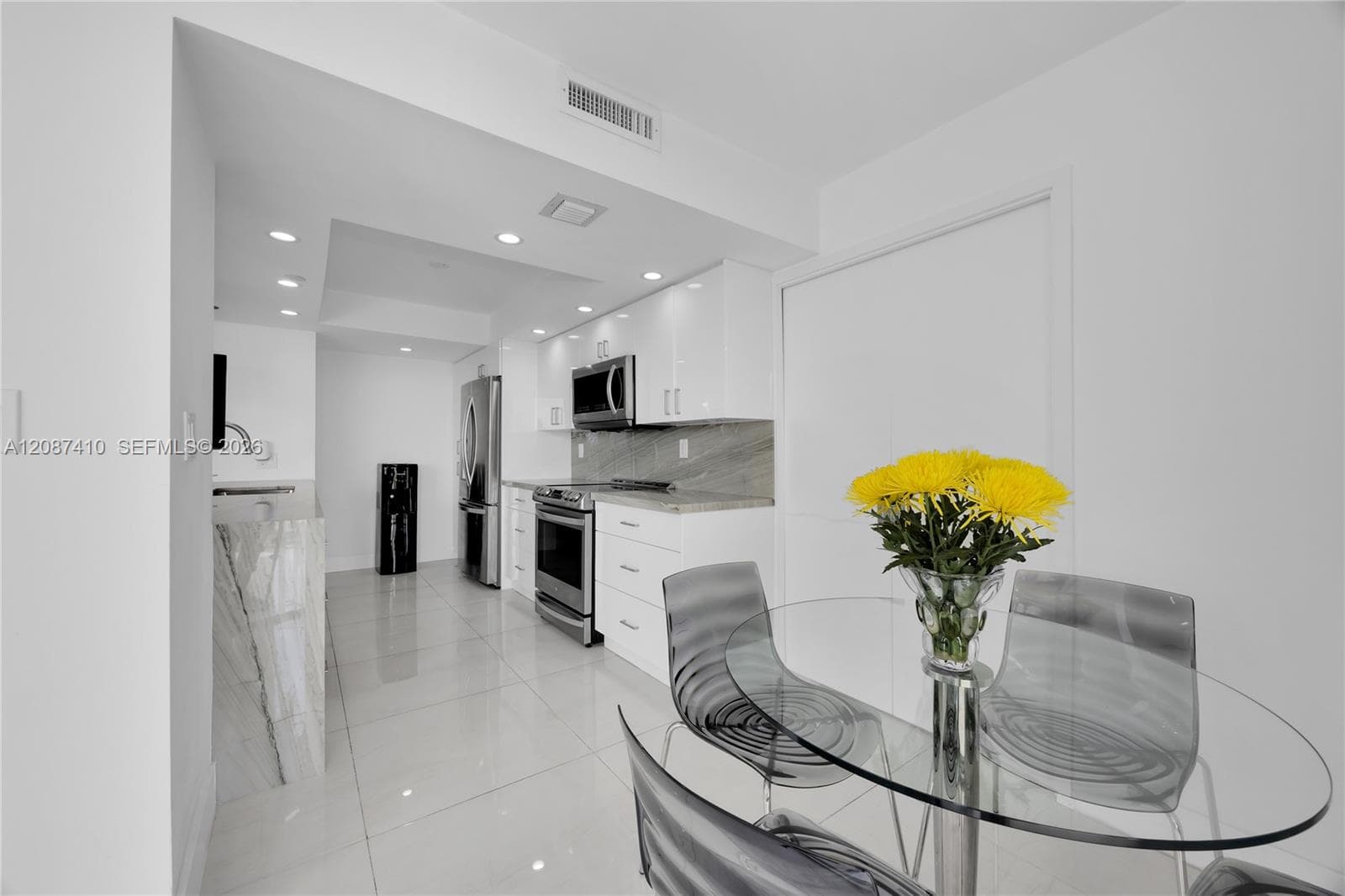 TOWERS OF QUAYSIDE CONDO · #1206 in Miami - Photo 19