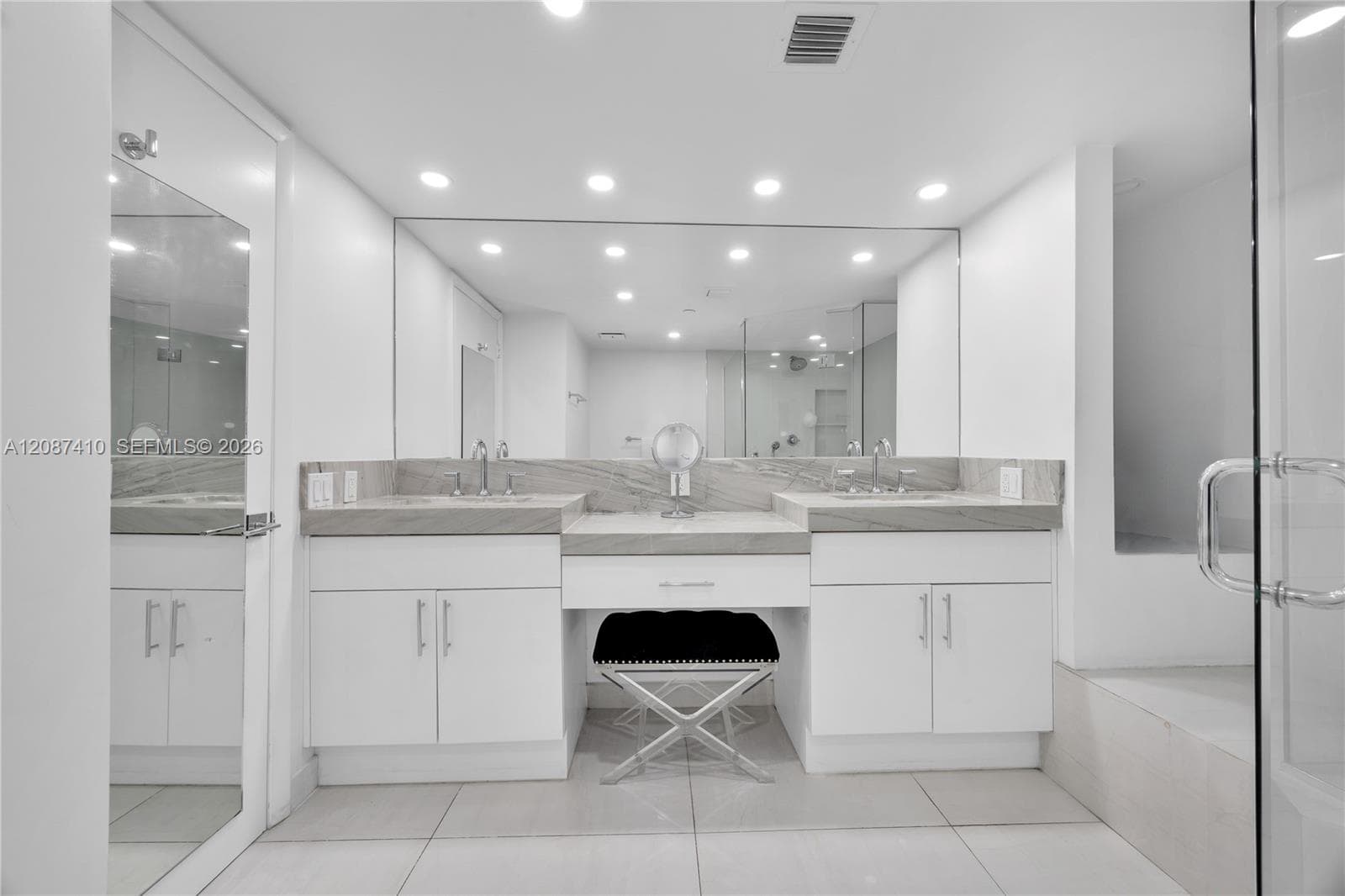 TOWERS OF QUAYSIDE CONDO · #1206 in Miami - Photo 29