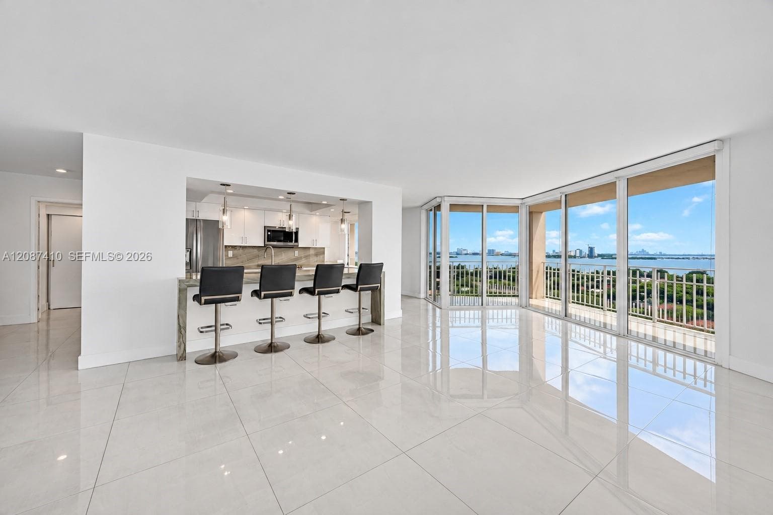 TOWERS OF QUAYSIDE CONDO · #1206 in Miami - Photo 8