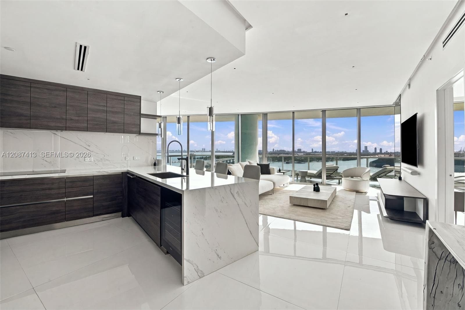 900 Biscayne Bay · #2406 in Miami - Photo 2