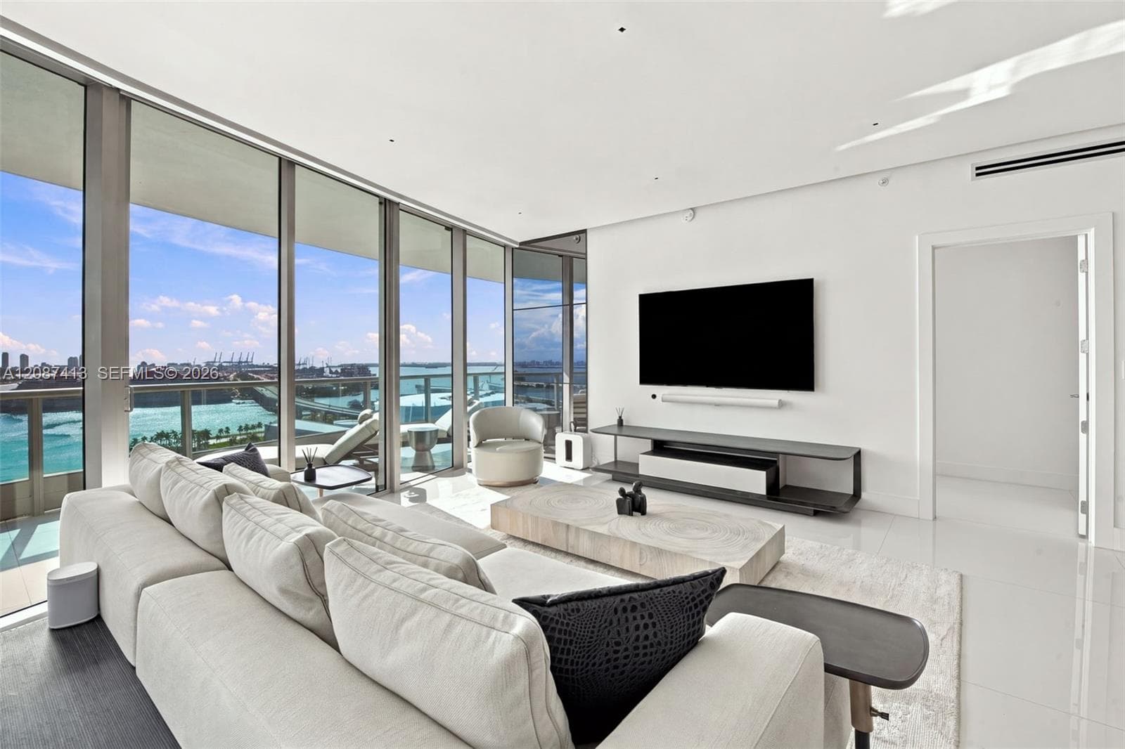 900 Biscayne Bay · #2406 in Miami - Photo 3