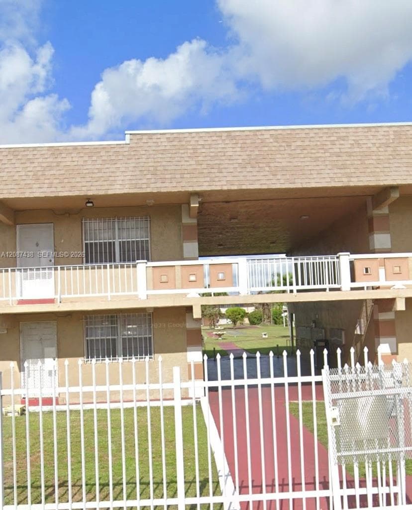 NEW WORLD CONDO APTS II · #227 in Miami Gardens - Photo 6