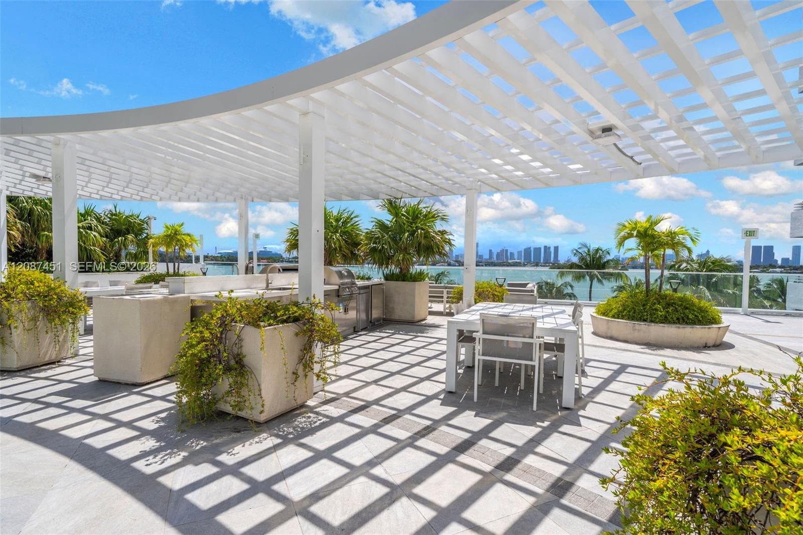 THE WAVERLY AT SOUTH BEAC · #811 in Miami Beach - Photo 22