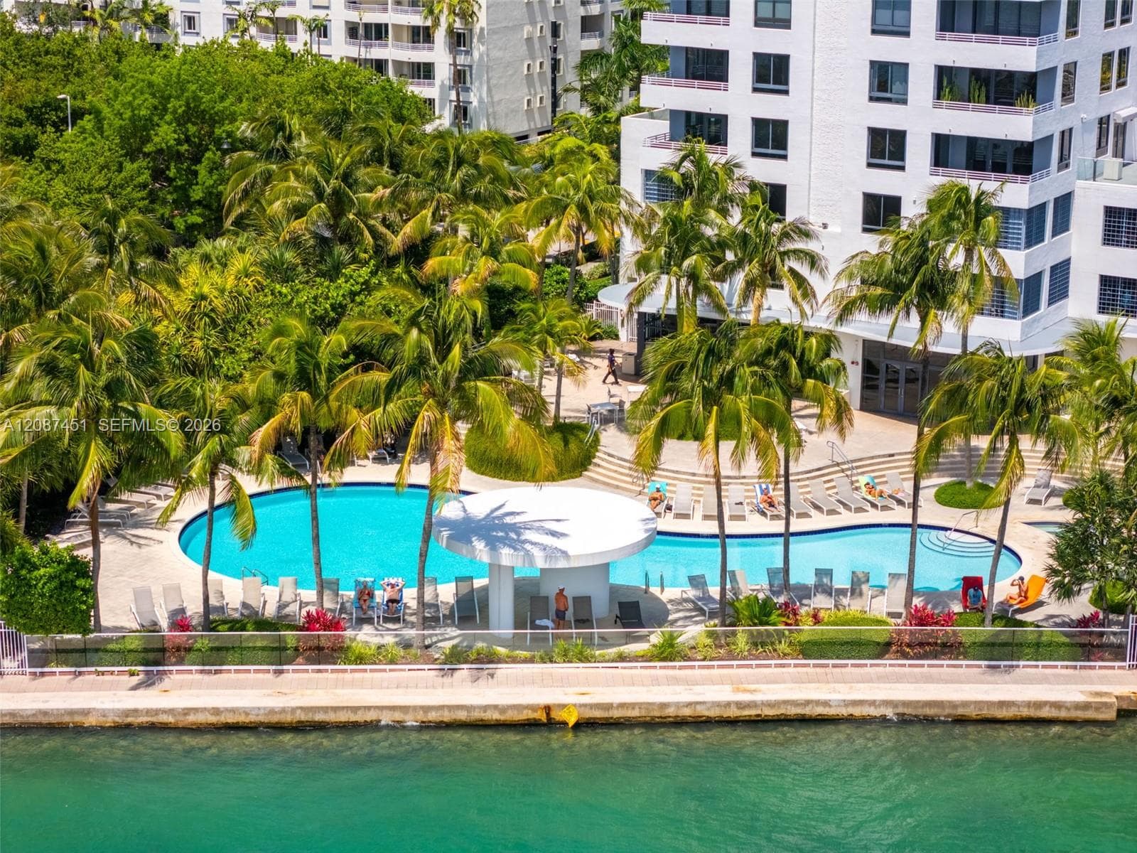 THE WAVERLY AT SOUTH BEAC · #811 in Miami Beach - Photo 19