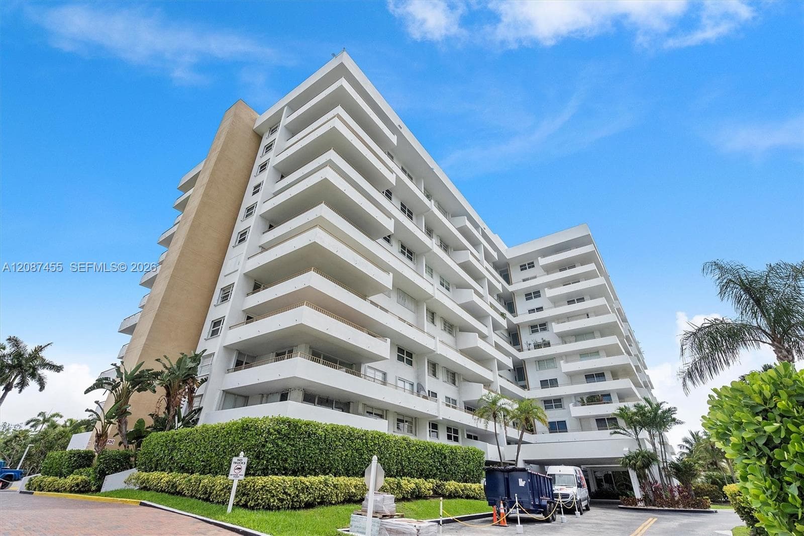 Commodore Club East · #807 in Key Biscayne - Photo 11