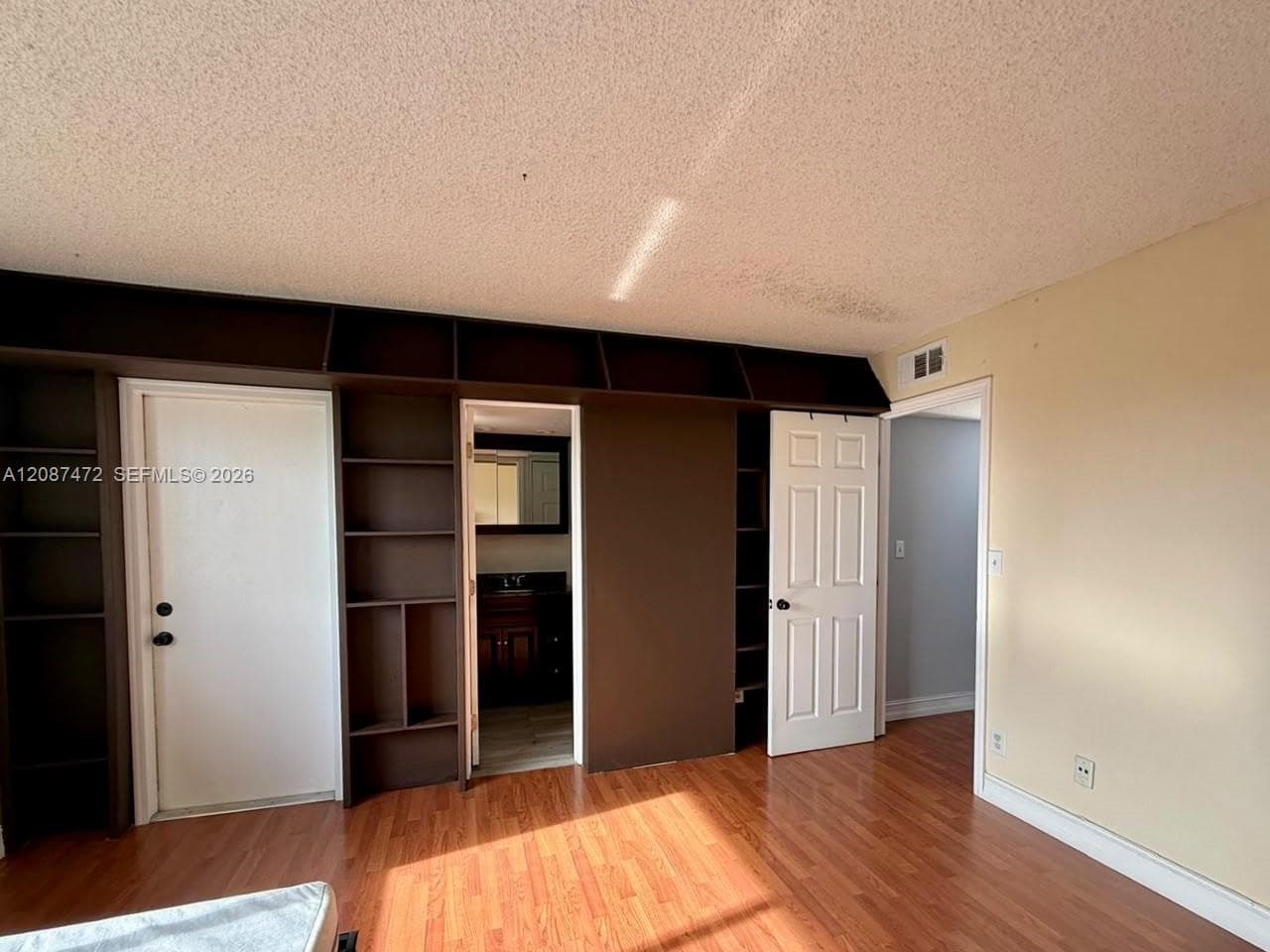 COUNTRY LANE CONDO #1 · #405 in Hialeah - Photo 17